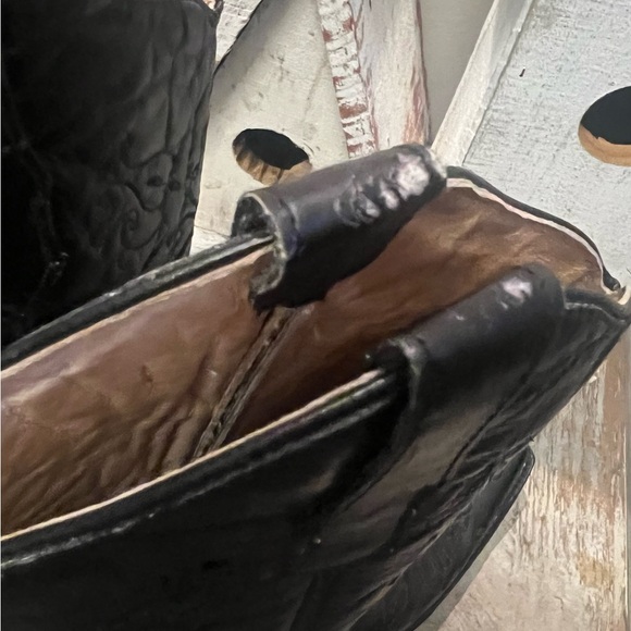 Circle G Black Cross Embroidered Western Heeled Boots Size 9 - Picture 9 of 10